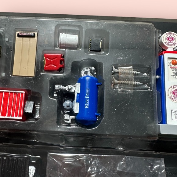 Kids Snappy Service Station Garage Gas Station Toy With Accessories Unique - Picture 12 of 16